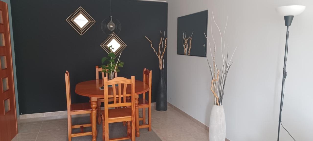 Apartamento Entero De Tres Habitaciones, Cerca De La Playa! Acogedor, Luminoso Y Tranquilo Malgrat de Mar Exterior foto
